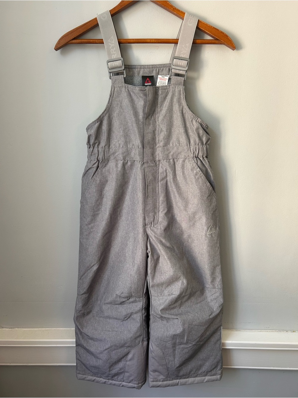 Gerry Kids performance snow bib with adjustable suspenders Gray 5